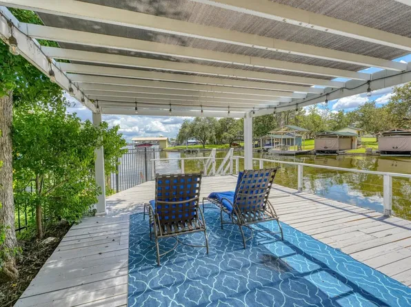 614 E Briarway Drive, Granite Shoals, TX 78654