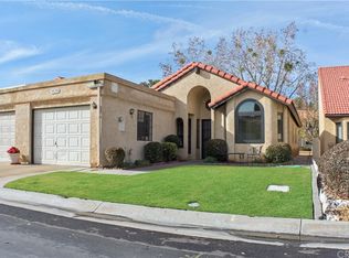 11630 Locust Ln, Apple Valley, CA 92308