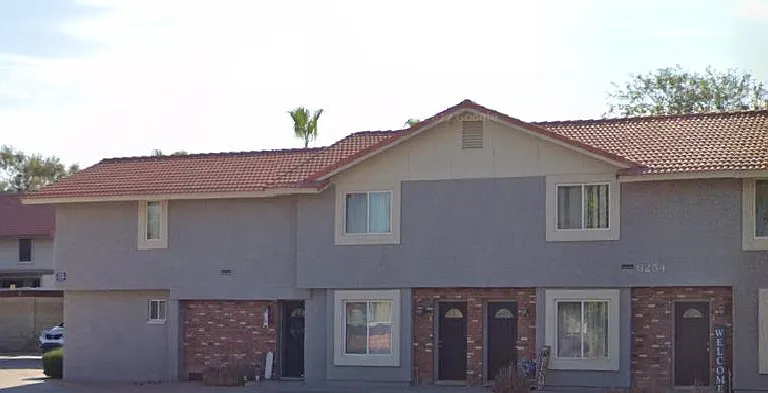 6254 E Greenway Cir #2 & 4 — Photo 3