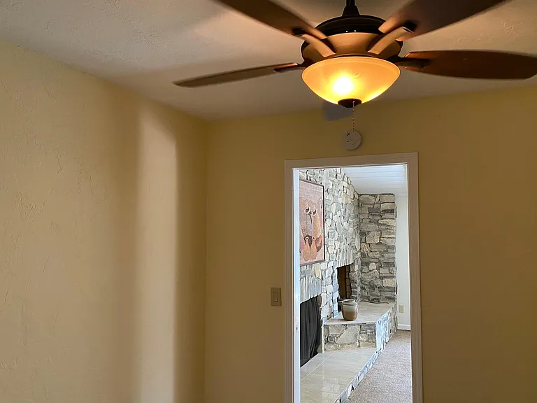 2061 Los Encinos Rd — Photo 13