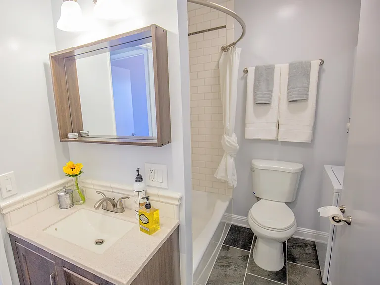 652 N Marengo Ave #102 — Photo 7