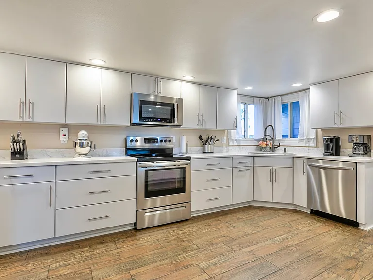 8249 E Redwing Rd — Photo 19