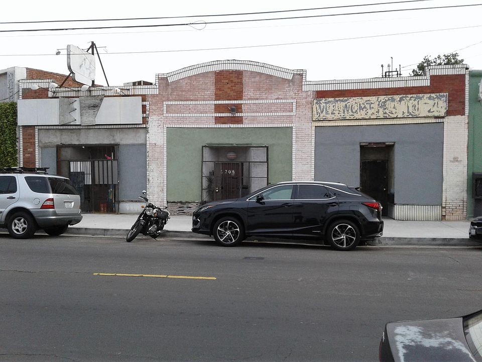 1st image of 620 N Hoover St