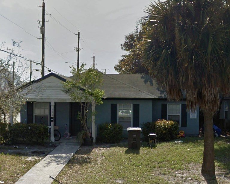 2nd image of 609 8th St
