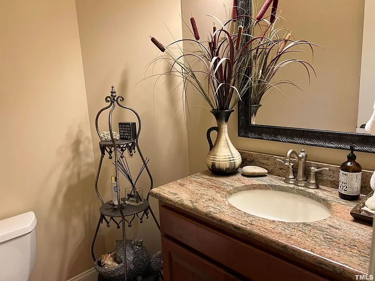 10216 San Remo Pl — Photo 14
