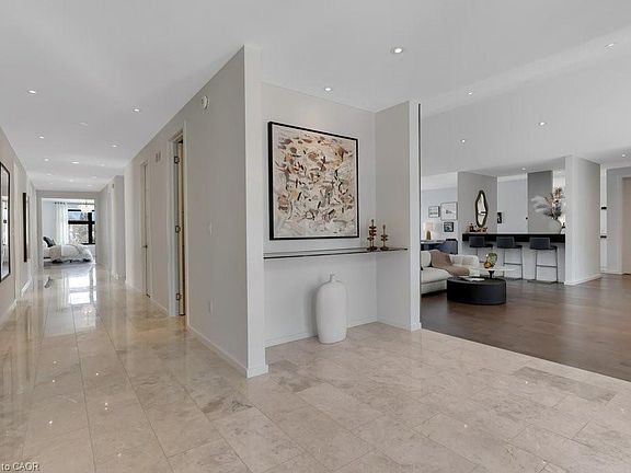 4th image of 1480 Mannheim Rd