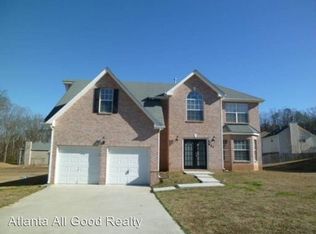 604 Dove Ln, Stone Mountain, GA 30087