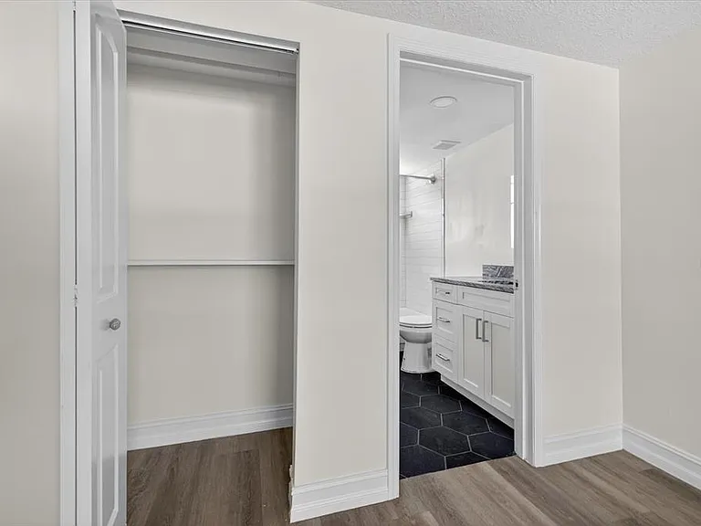 5409 Oceanic Rd — Photo 13