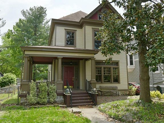 3rd image of 2046 Sherwood Ave