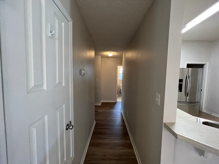 154 Cypress Ln — Photo 6