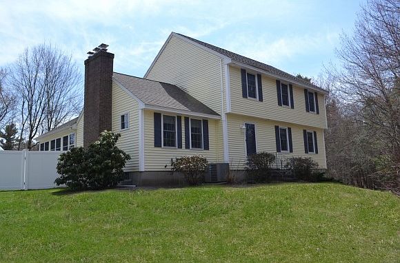 1st image of 4 Apple Blossom Dr