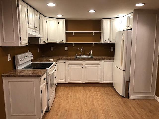 1st image of 93 Echo Ave