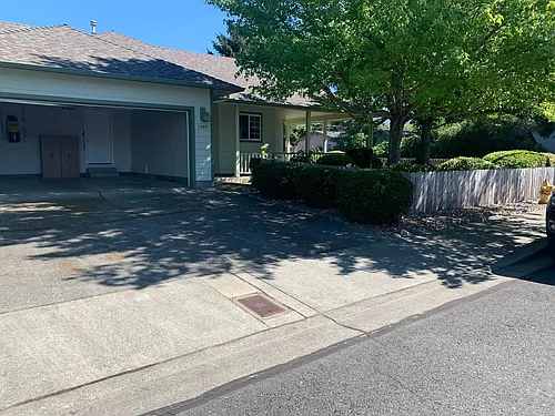 1800 SW J St Photo 1