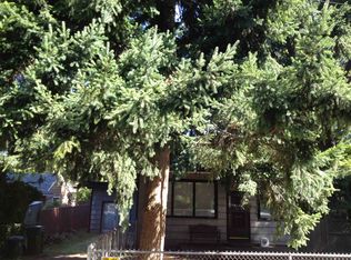 3210 NE 89th St, Seattle, WA 98115