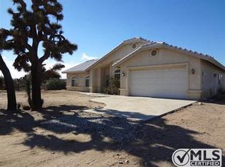 8950 Kittering Rd, Oak Hills, CA 92344