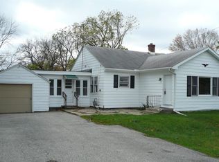 1102 McCord Rd, Valparaiso, IN 46383