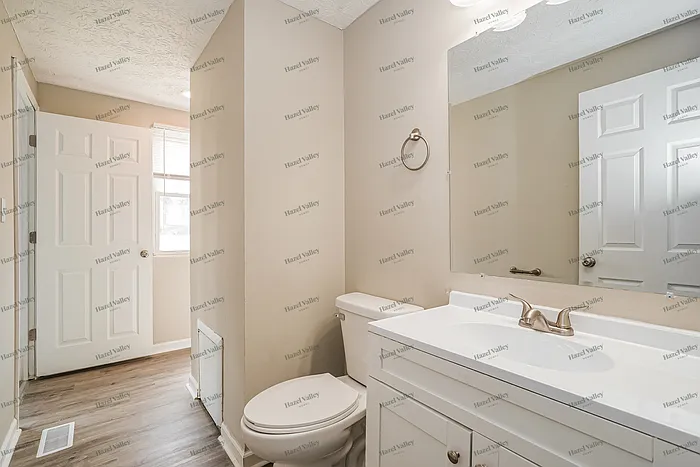 3519 Walnut Creek Dr — Photo 11
