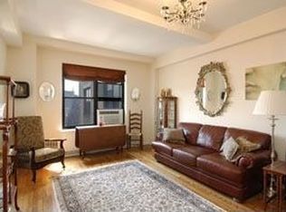 161 16th St, Buffalo, NY 14213