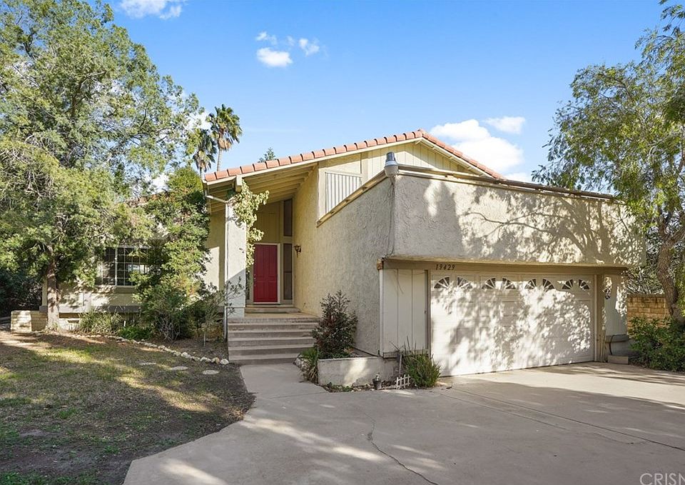 1st image of 19429 Singing Hills Dr