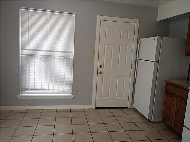 2500 Richland Ave #D — Photo 7