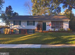 8302 Larchwood St, Hyattsville, MD 20784