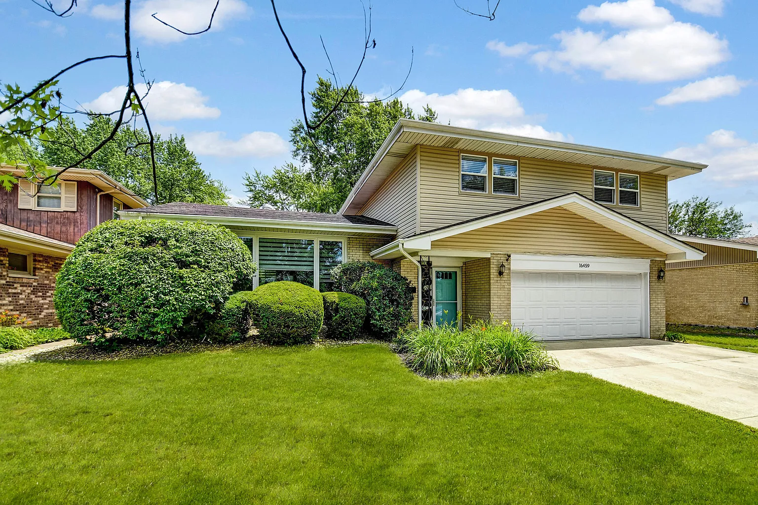 16459 Woodlawn East Ave photo 1