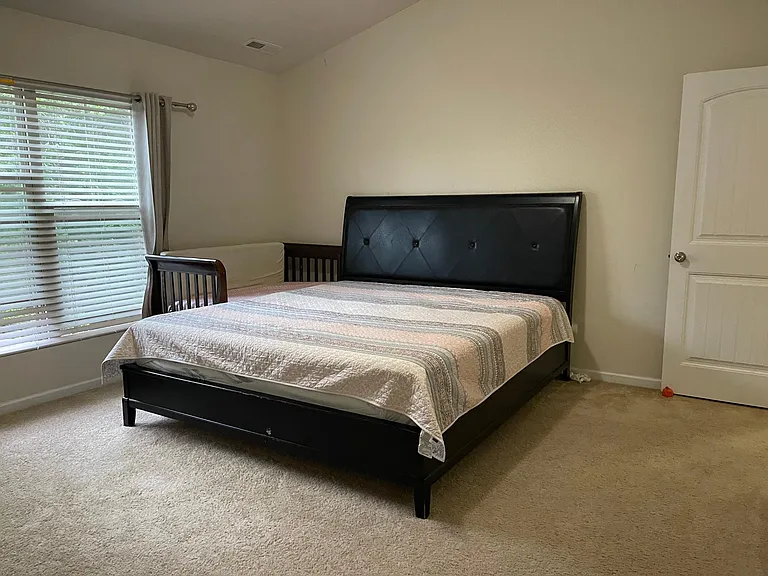 407 Chanson Dr — Photo 22