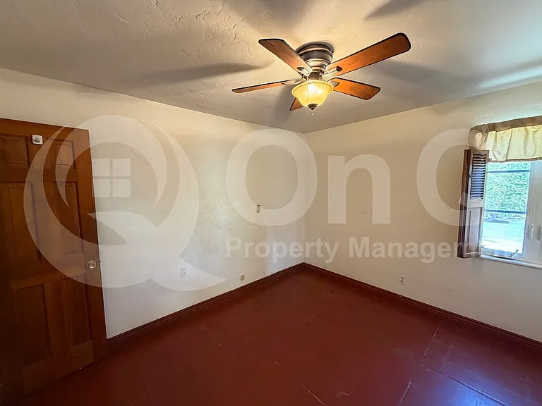2926 E Waverly St — Photo 15