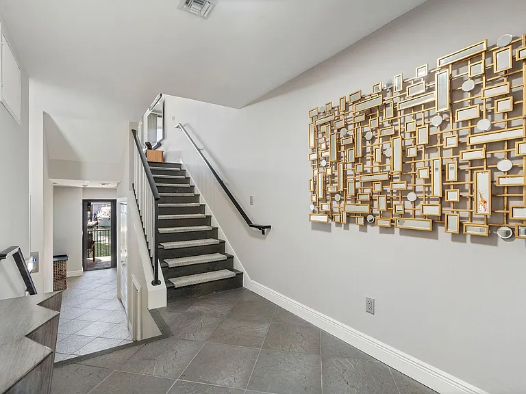 16 Portside Dr #16C — Photo 41