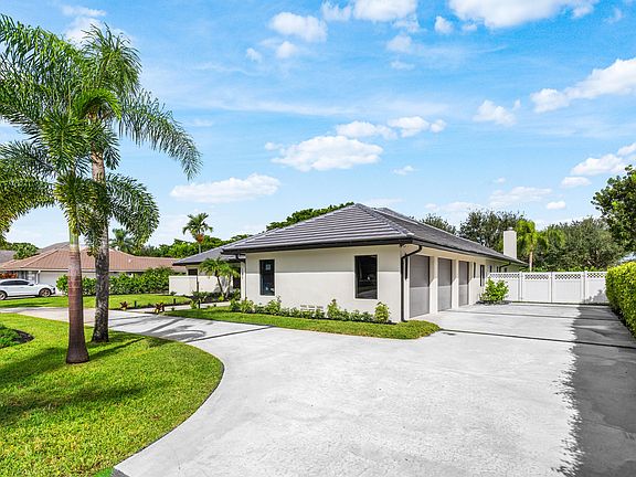 4th image of 4379 St. Andrews Drive