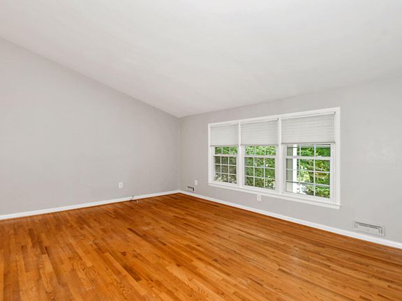 4th image of 2230 Wittington Blvd