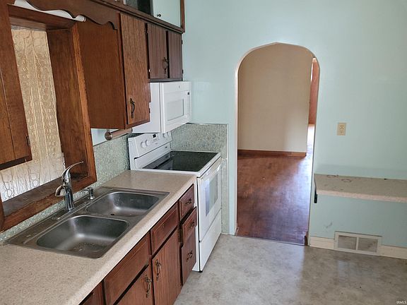 2nd image of 4019 Norton Ct