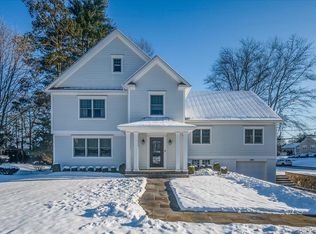 299 Stratton Rd, New Rochelle, NY 10804