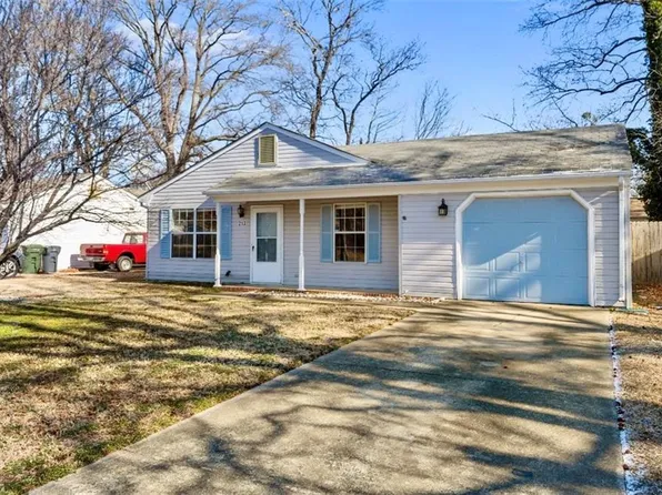 213 Ireland St, Hampton, VA 23663
