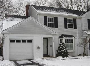 2391 Overlook Rd, Cleveland Heights, OH 44106