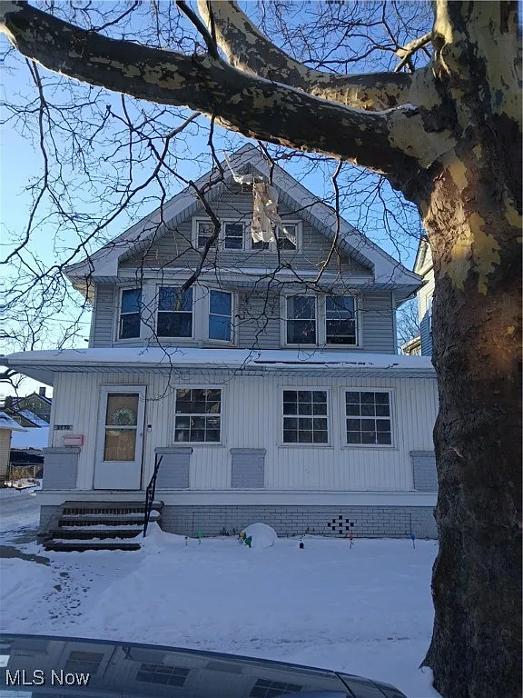 2170 W 83rd St photo 1
