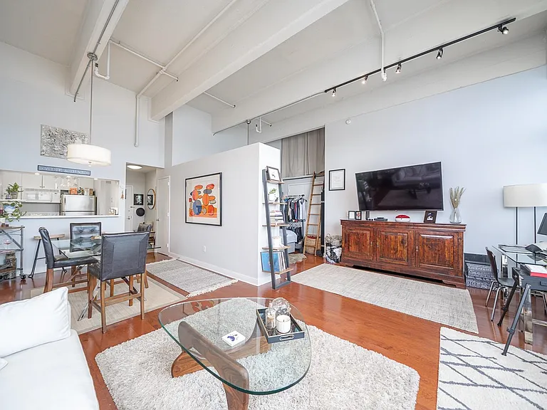 1500 Washington St #6P — Photo 6