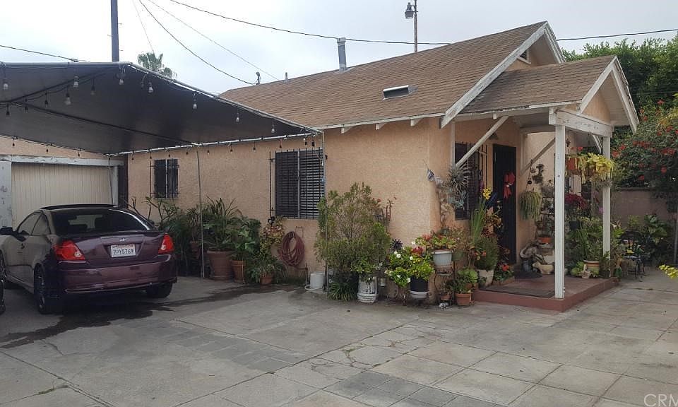 1st image of 2942 S Orange Dr