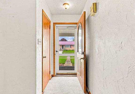 5th image of 521 S Columbia Ave