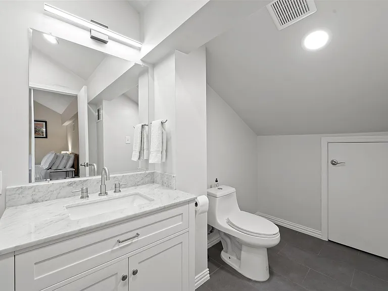 1500 Woodlawn Blvd #304 — Photo 19