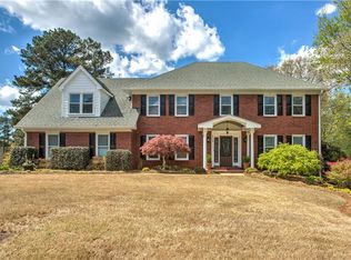 4979 Woodfall Dr SW, Lilburn, GA 30047