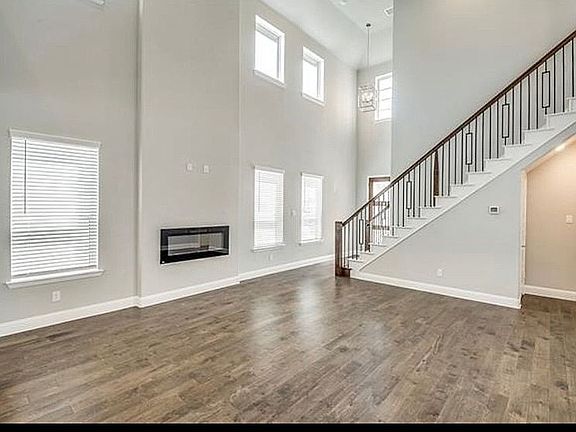3rd image of 4139 Curtiss Dr