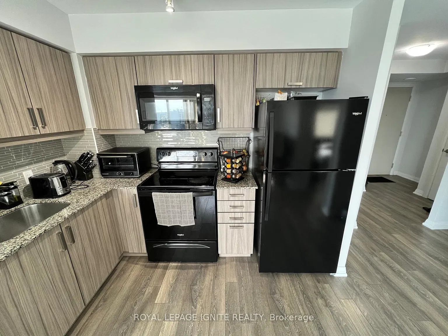 3 bed, $2,750 — Photo 3