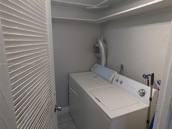 5th image of 7610 SW 10th St #3