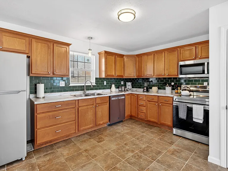 3734 Carol Park Rd — Photo 16