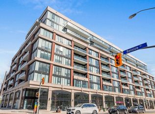 1 Belsize Dr #821, Toronto, ON M4S 0B9