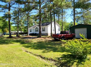 451 Luther Banks Rd, Richlands, NC 28574