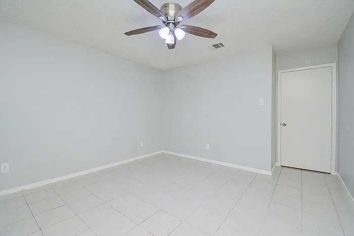 16518 Monte Carlo Ln — Photo 23