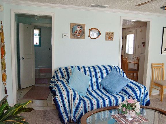 3rd image of 508 Hickory St