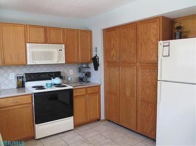 3rd image of 1235 Onaway Ct